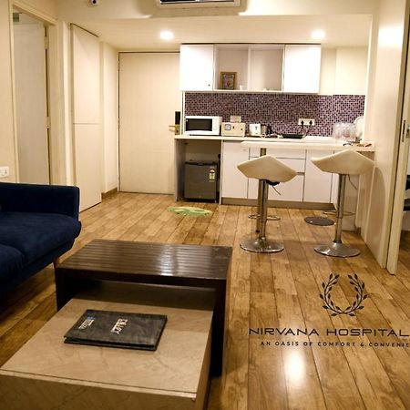Rajhans Belliza Luxurious Studio Apartment Surate Extérieur photo