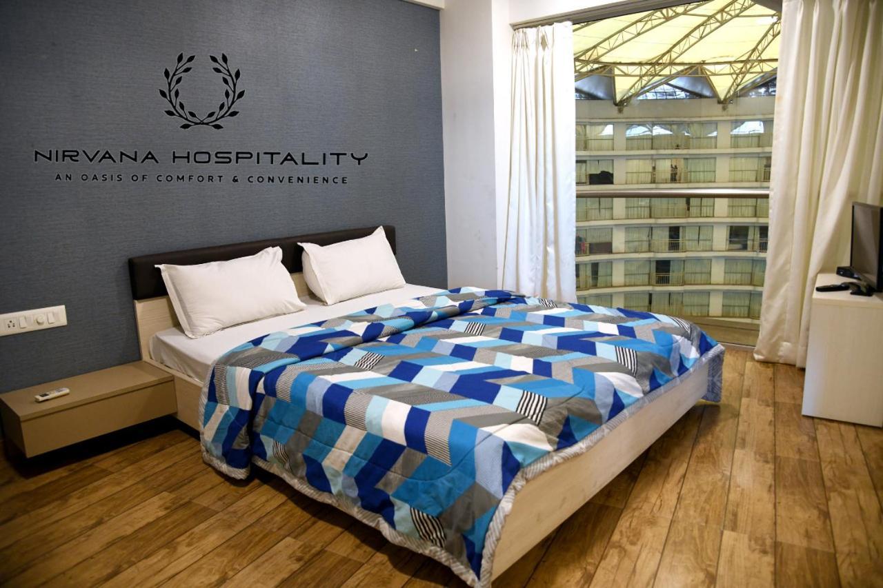 Rajhans Belliza Luxurious Studio Apartment Surate Extérieur photo